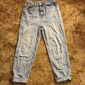 American Eagle Outfitters Light Wash Boyfriend Jeans
